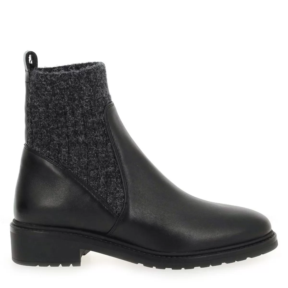 Frades - Noir*Unisa Flash Sale