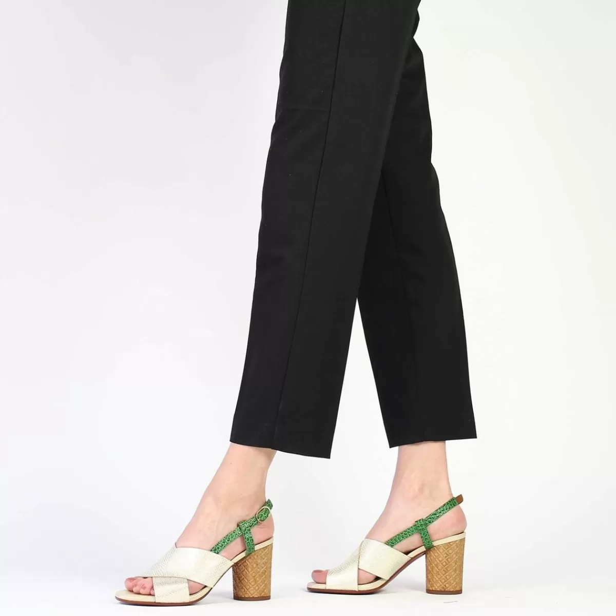 Giles - Or Vert*Chie Mihara Store